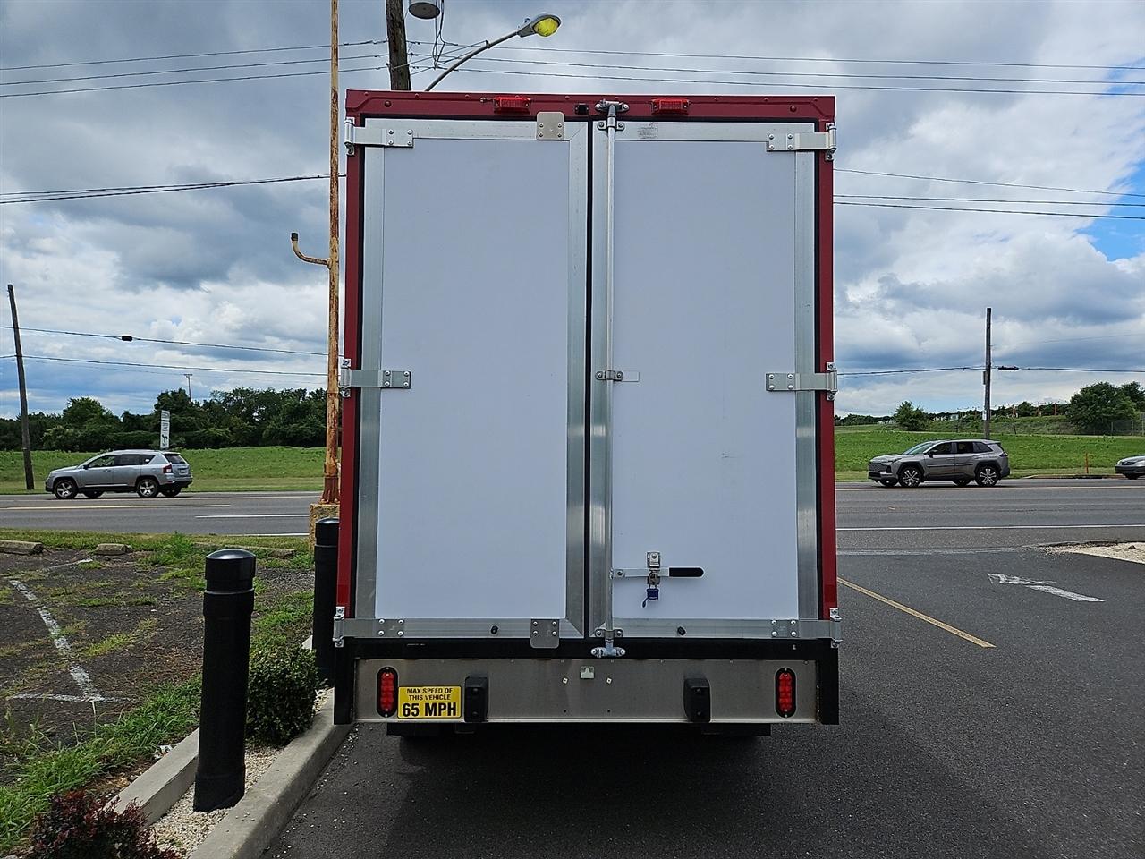 Ford E-Series Cutaway E-350 SRW 138" WB 2023