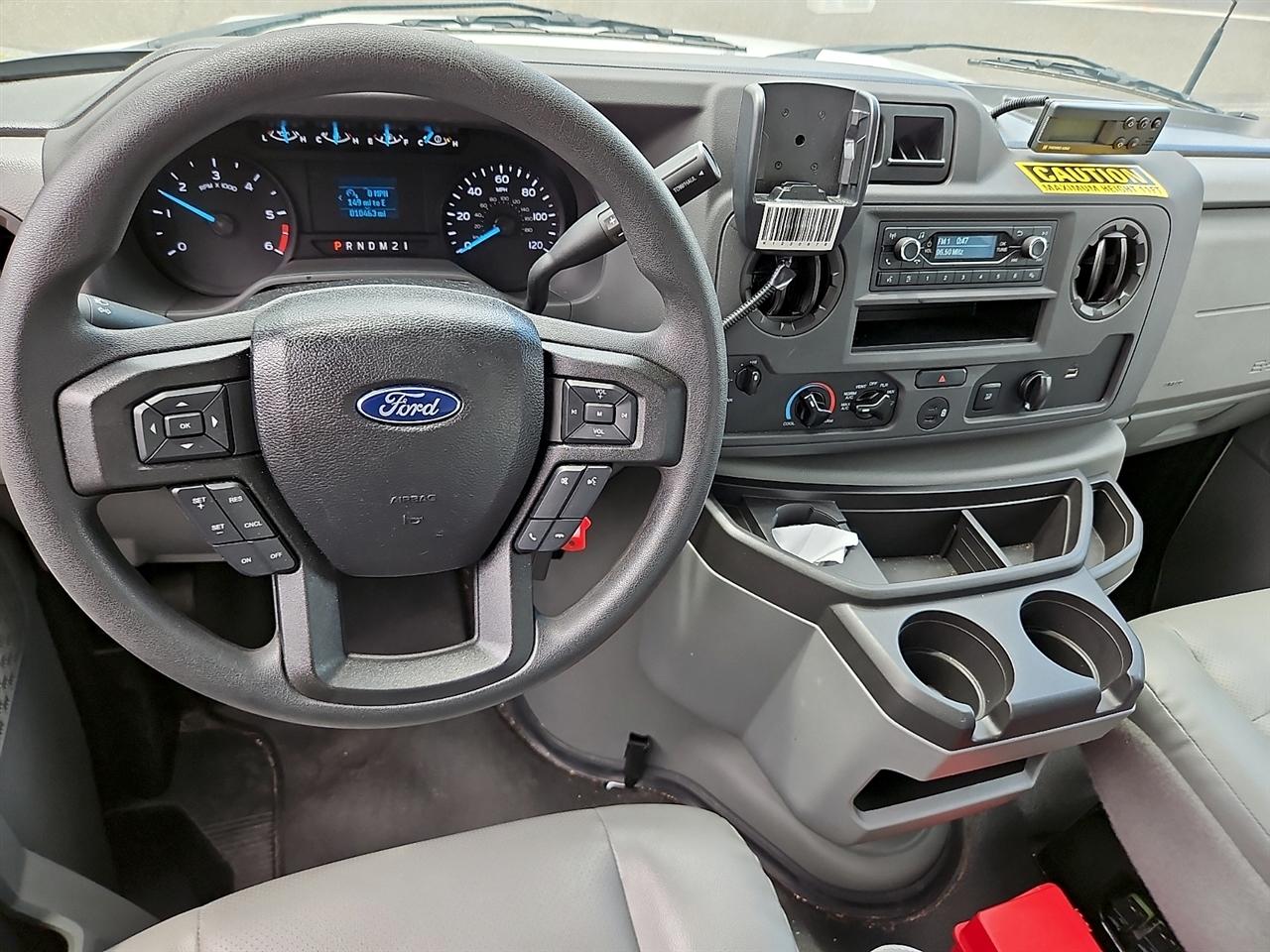 Ford E-Series Cutaway E-350 SRW 138" WB 2023