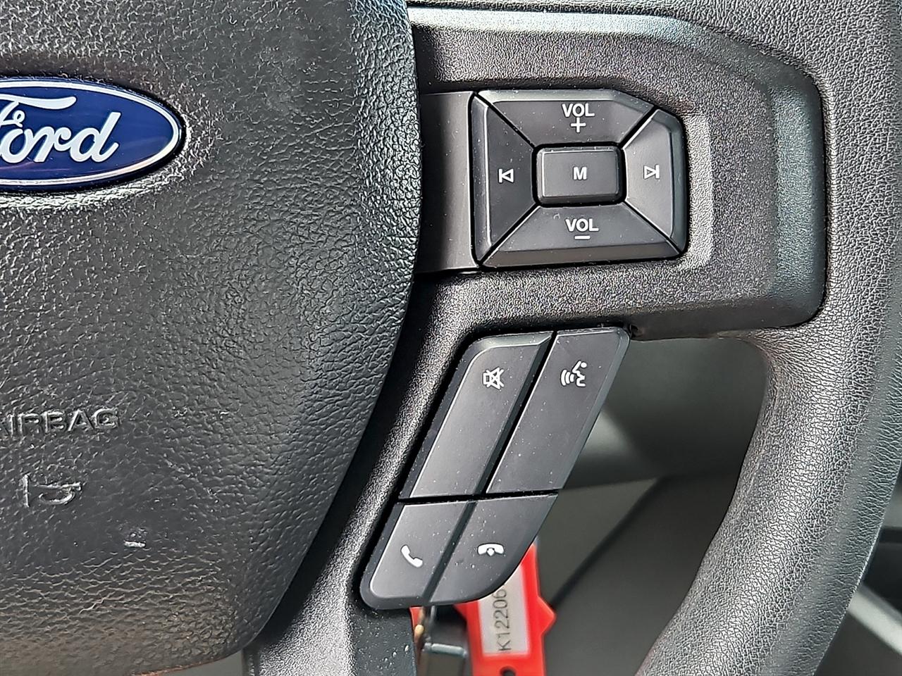Ford E-Series Cutaway E-350 SRW 138" WB 2023