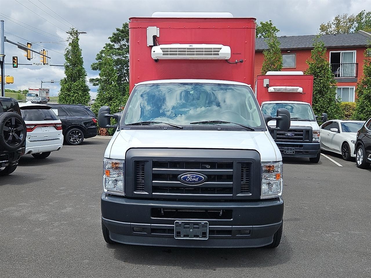 Ford E-Series Cutaway E-350 SRW 138" WB 2024