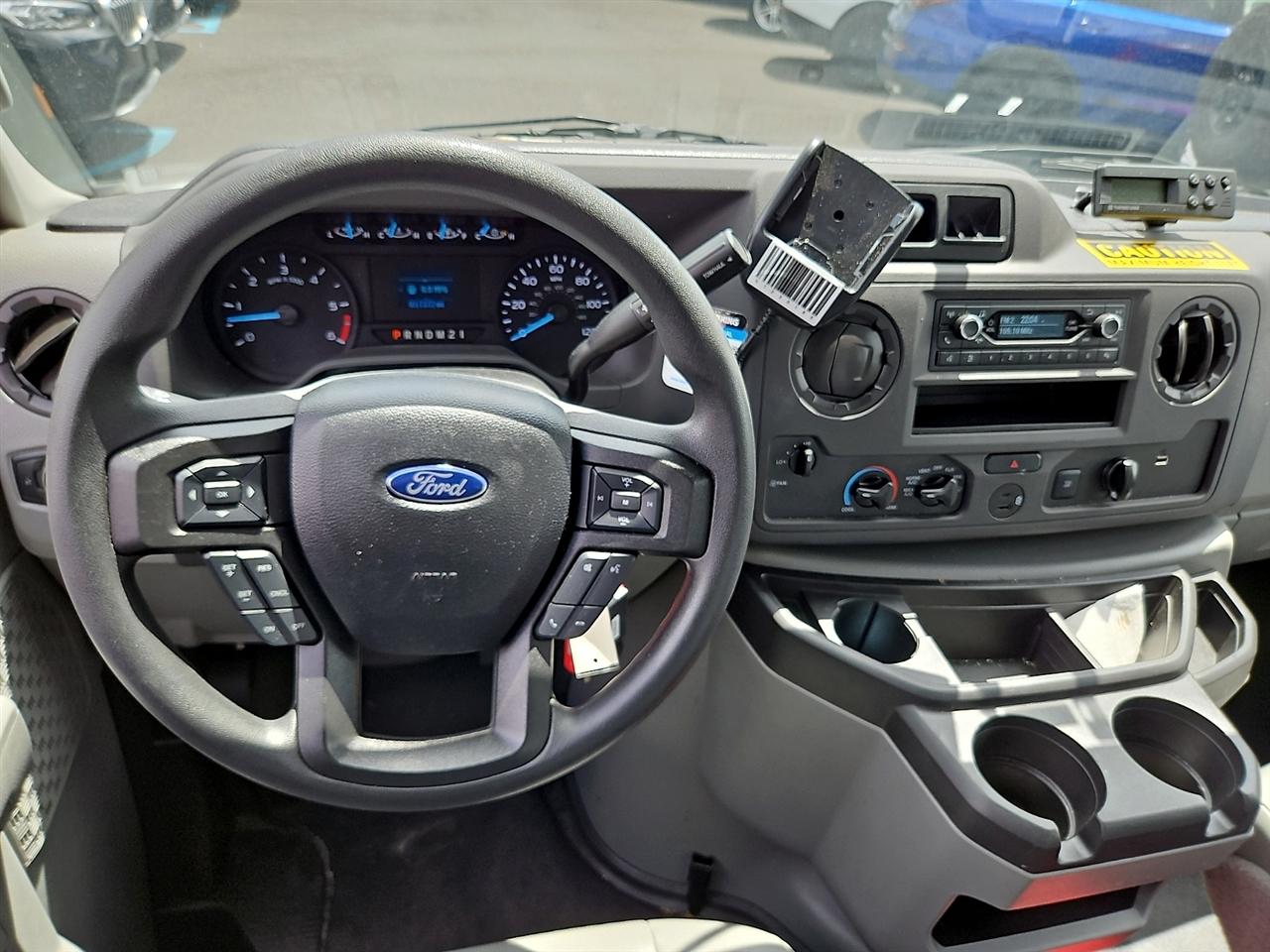 Ford E-Series Cutaway E-350 SRW 138" WB 2024