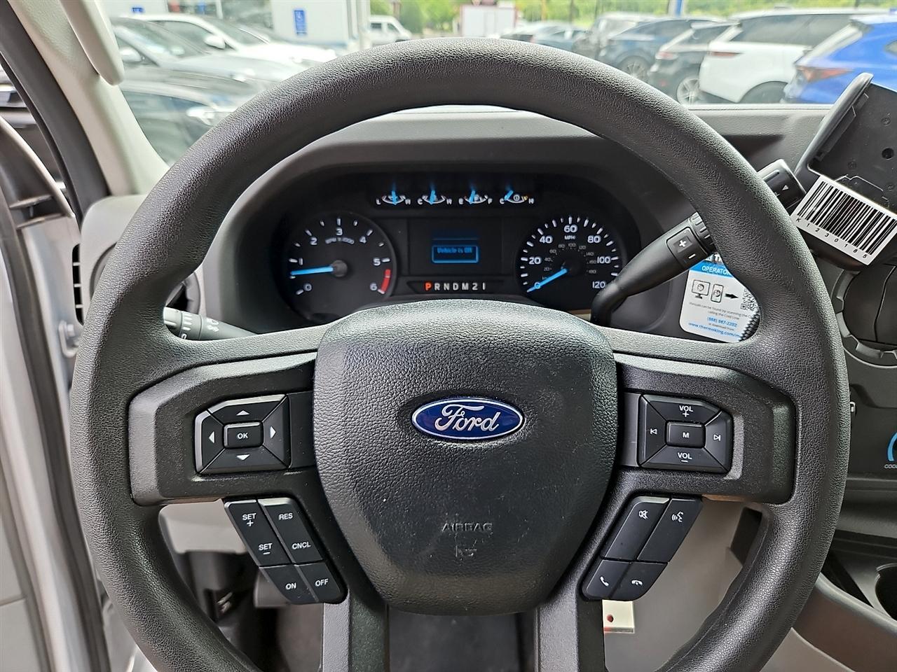 Ford E-Series Cutaway E-350 SRW 138" WB 2024