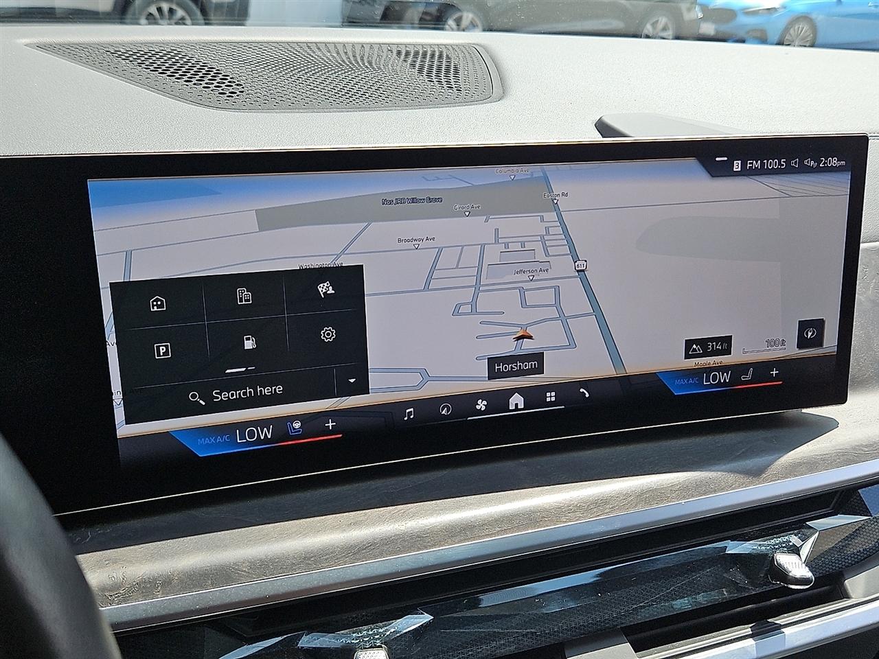 BMW X7 xDrive40i Sports Activity Vehicle 2025