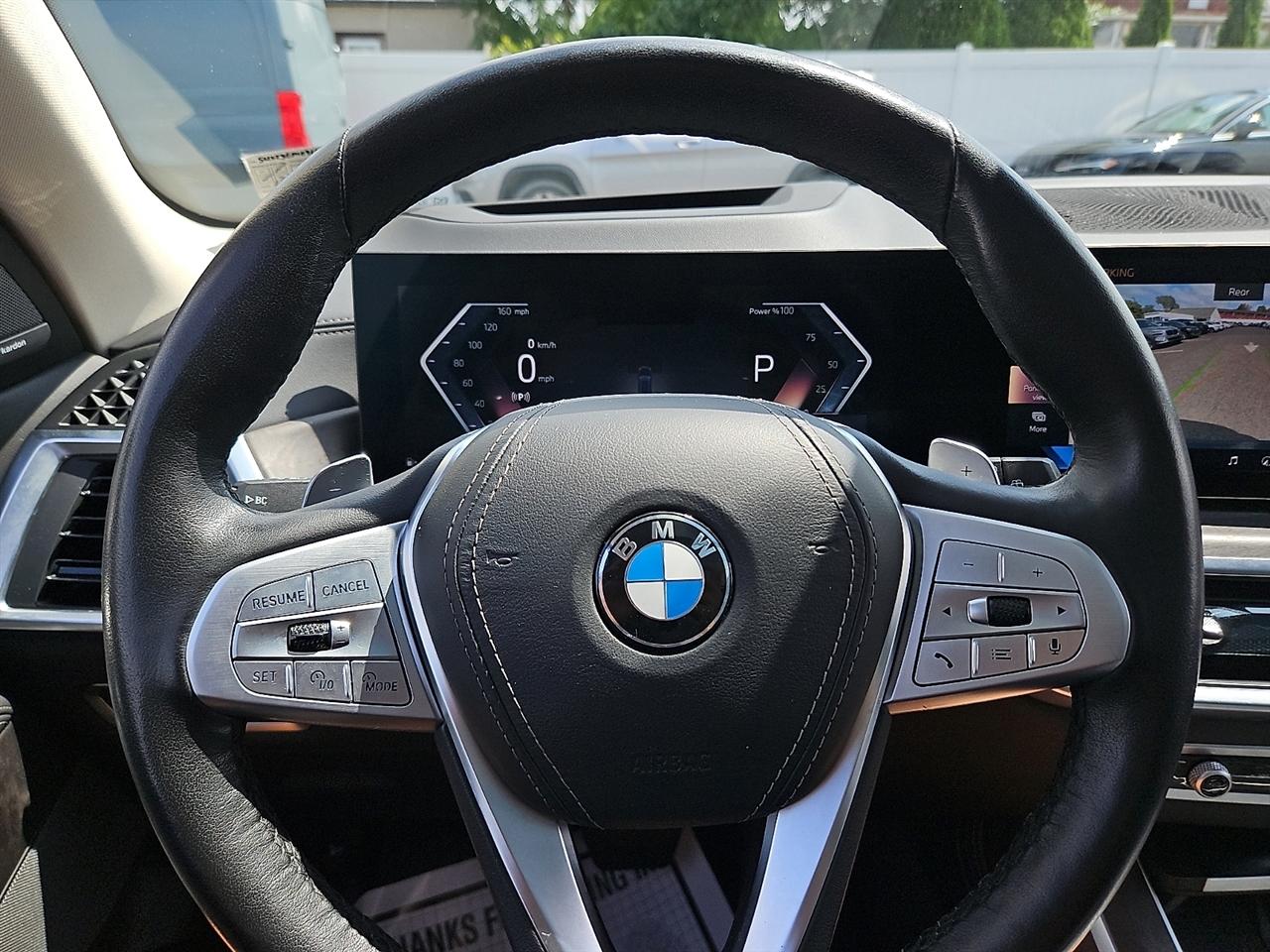 BMW X7 xDrive40i Sports Activity Vehicle 2025