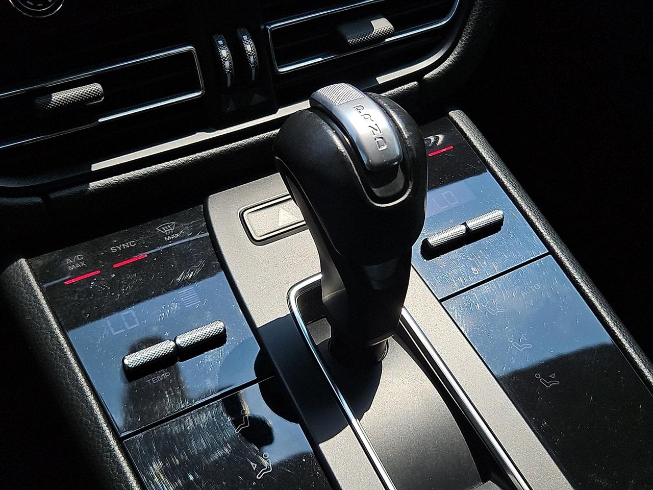 Porsche Macan AWD 2023