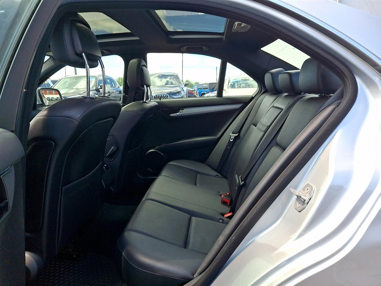 Mercedes-Benz C-Class 4dr Sdn 3.0L Sport 4MATIC 2009