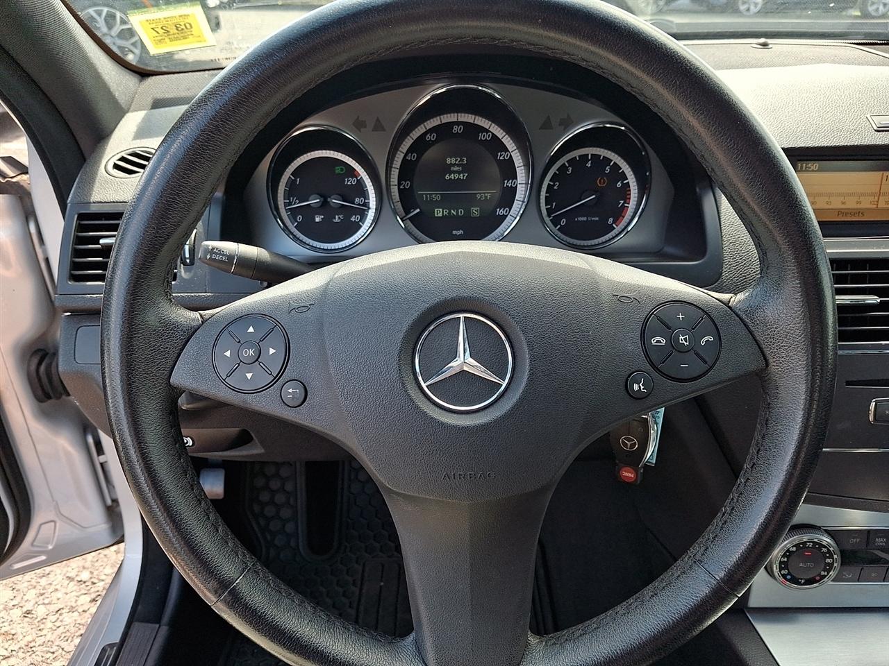 Mercedes-Benz C-Class 4dr Sdn 3.0L Sport 4MATIC 2009