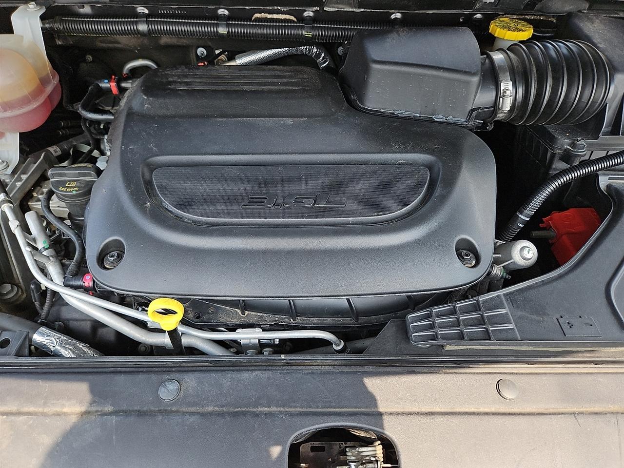 Chrysler Pacifica Touring L FWD 2023