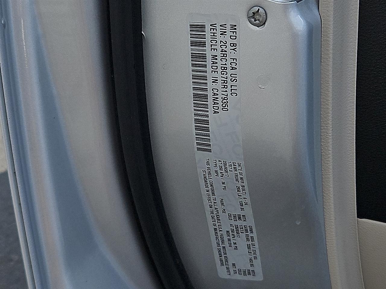 Chrysler Pacifica Touring L FWD 2024