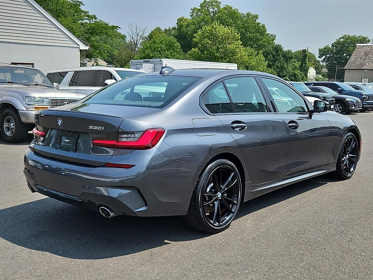 BMW 3 Series 330i xDrive Sedan North America 2022