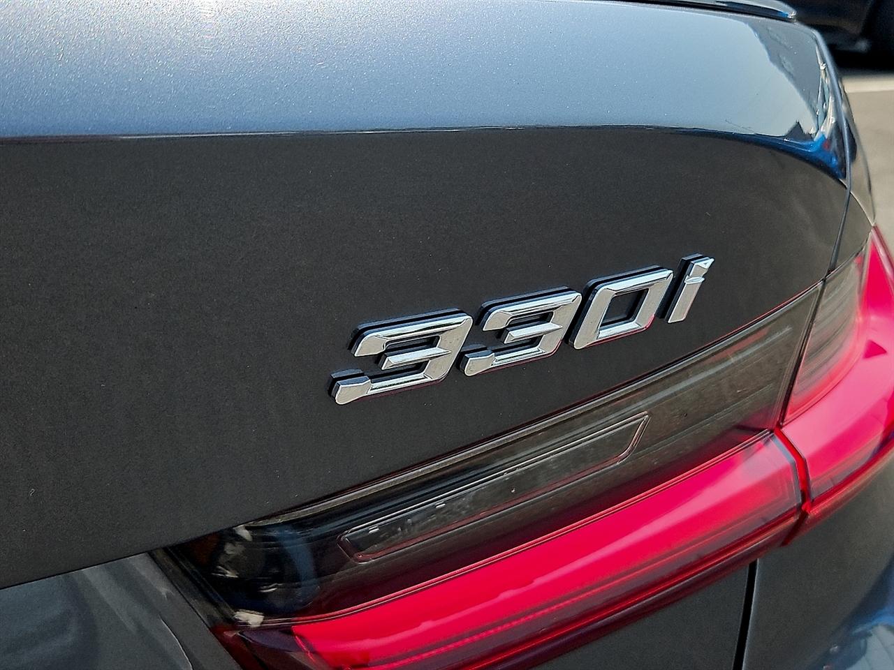 BMW 3 Series 330i xDrive Sedan North America 2022