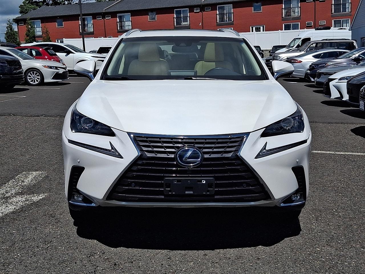 Lexus NX NX 300h AWD 2018