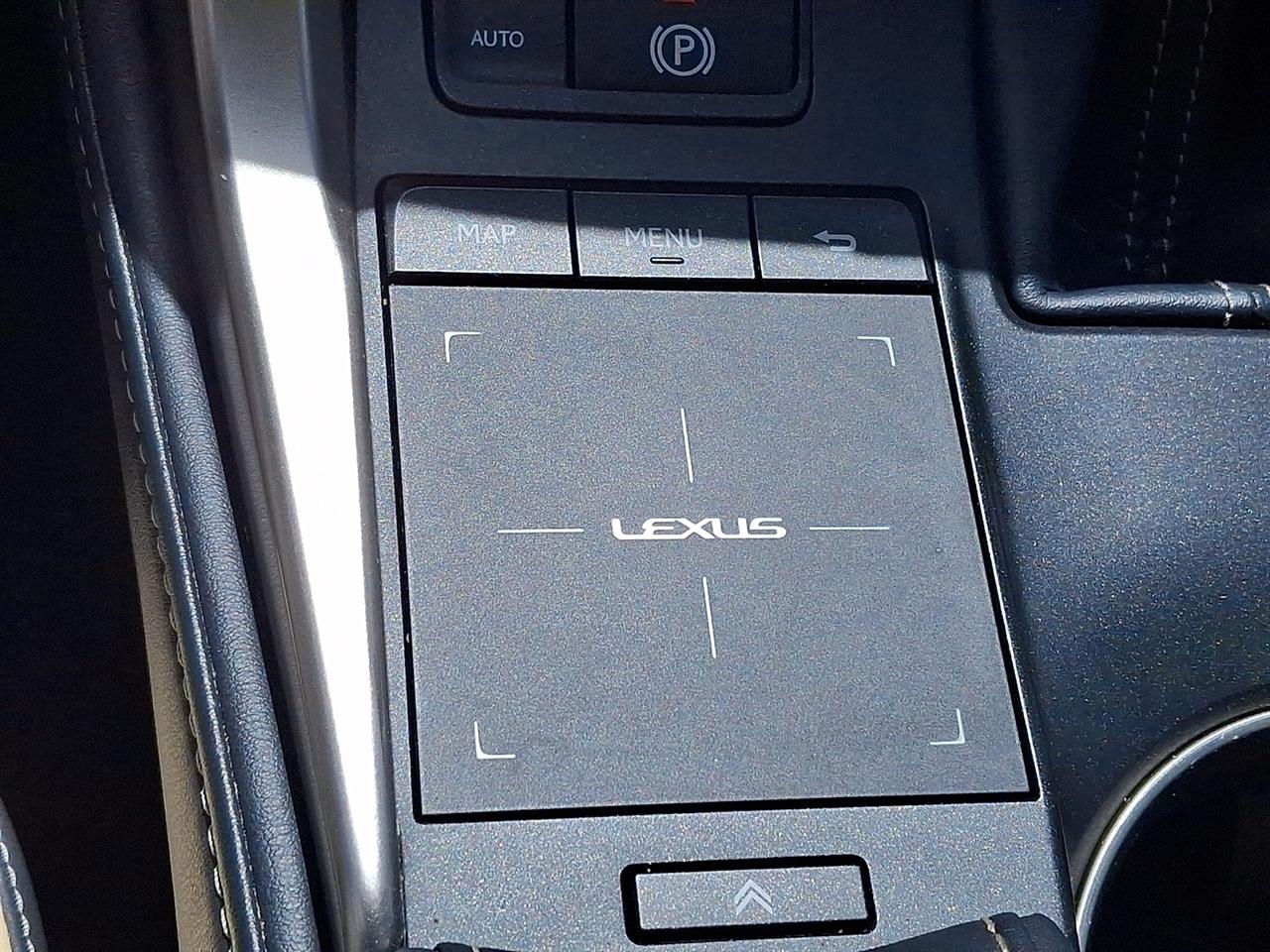Lexus NX NX 300h AWD 2018