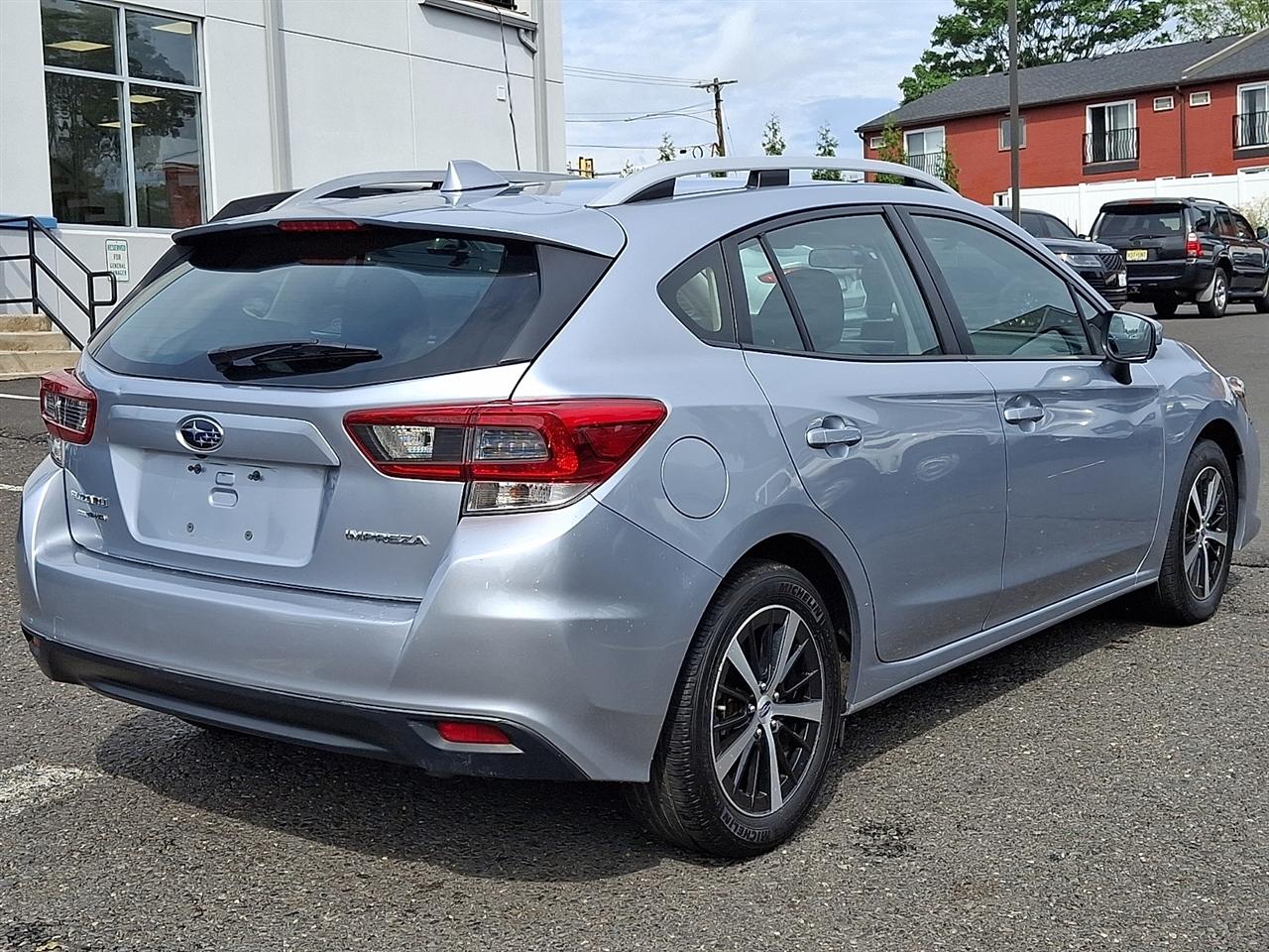 Subaru Impreza Premium 5-door CVT 2023