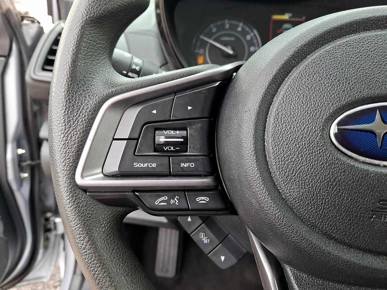 Subaru Impreza Premium 5-door CVT 2023