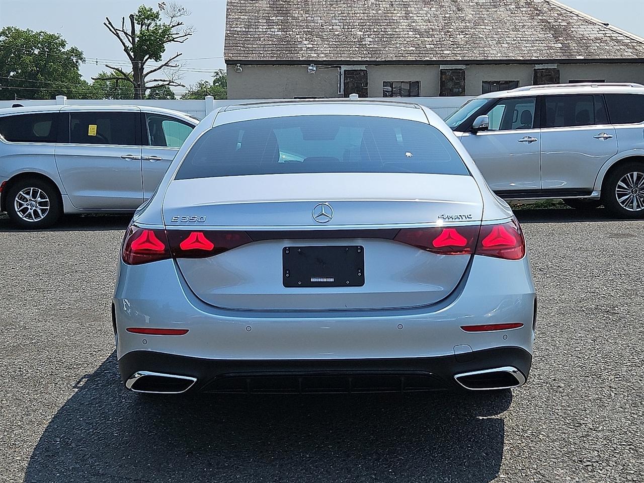 Mercedes-Benz E-Class E 350 4MATIC Sedan 2024