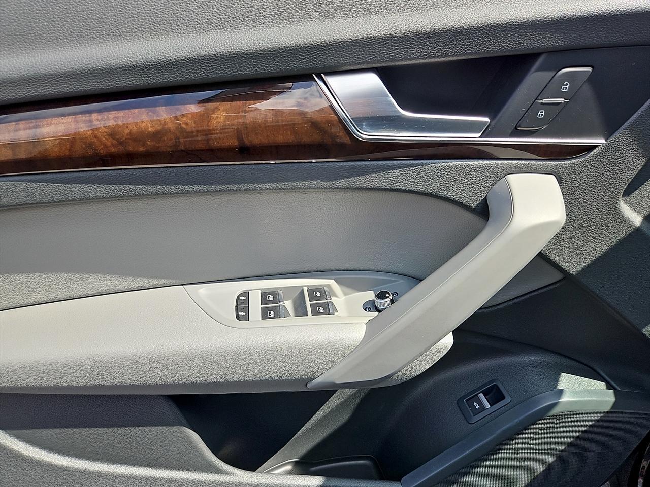 Audi Q5 Premium 45 TFSI quattro 2019