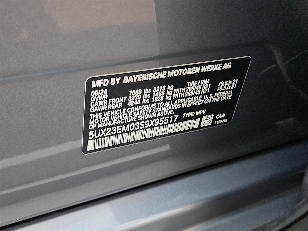 BMW X7 xDrive40i Sports Activity Vehicle 2025