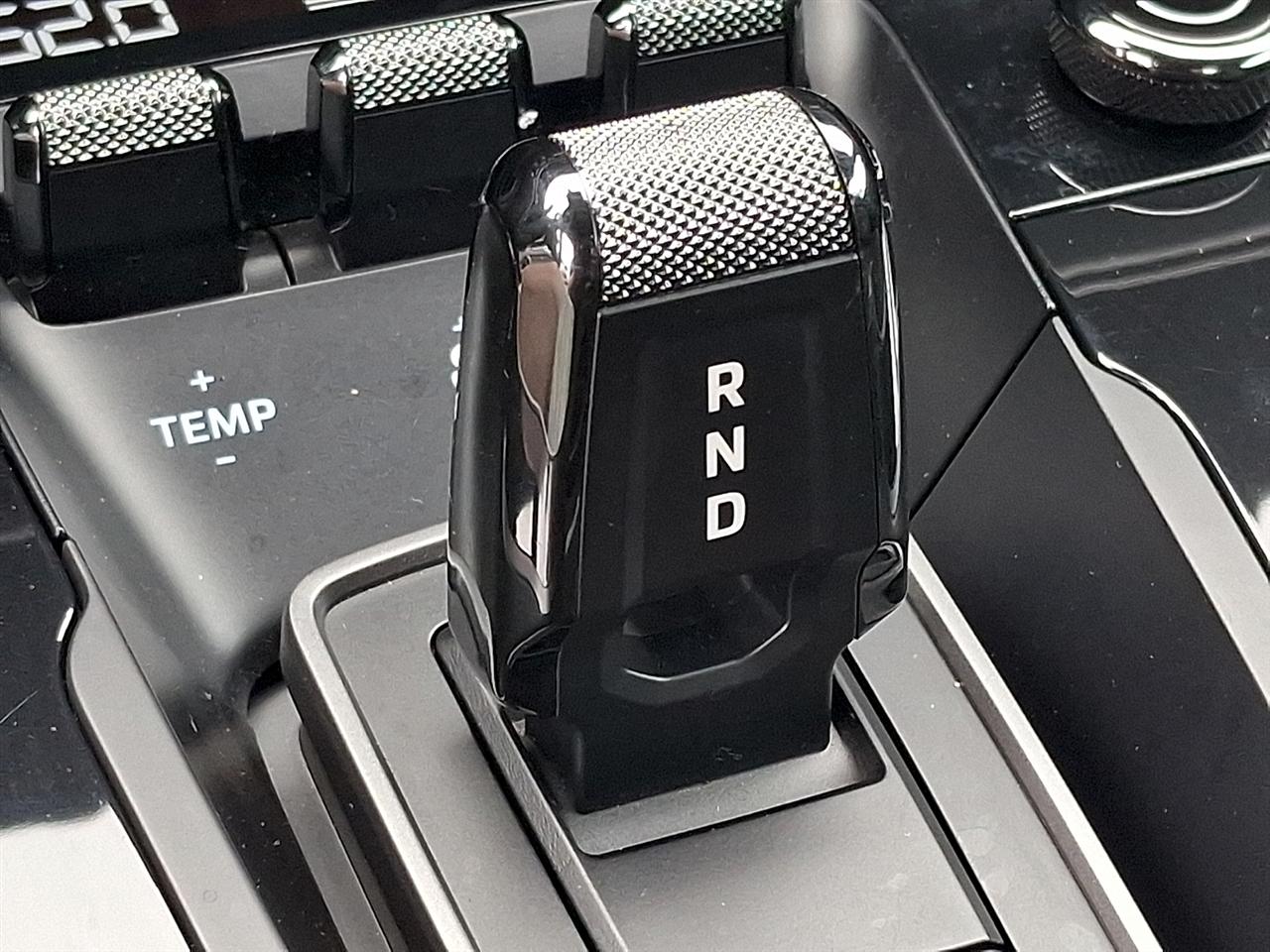 Porsche 911 Targa Edition 50 Years Porsche Design 2024