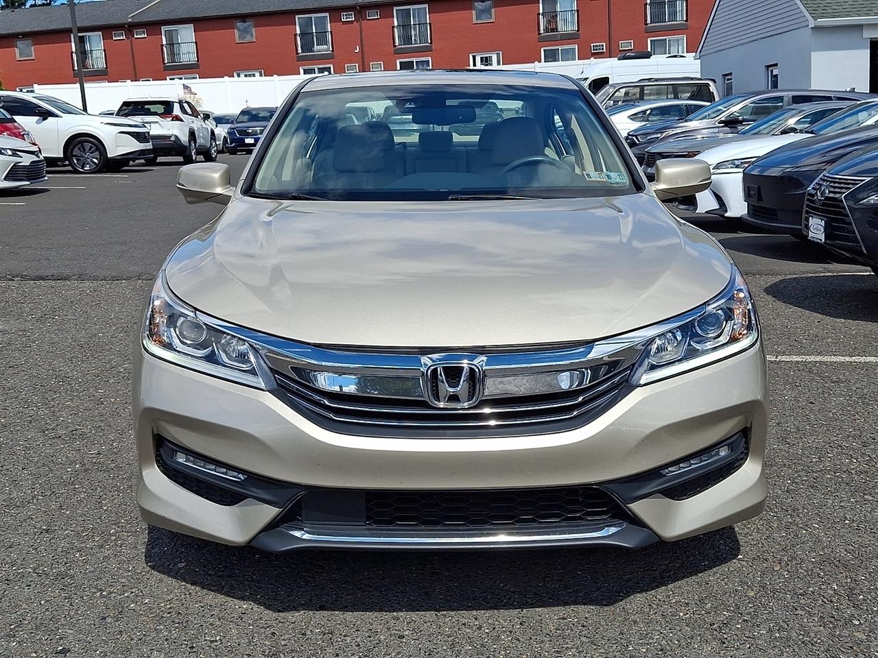 Honda Accord Sedan 4dr I4 CVT EX-L w/Navi & Honda Sensing 2016