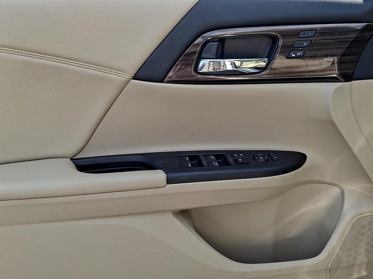 Honda Accord Sedan 4dr I4 CVT EX-L w/Navi & Honda Sensing 2016