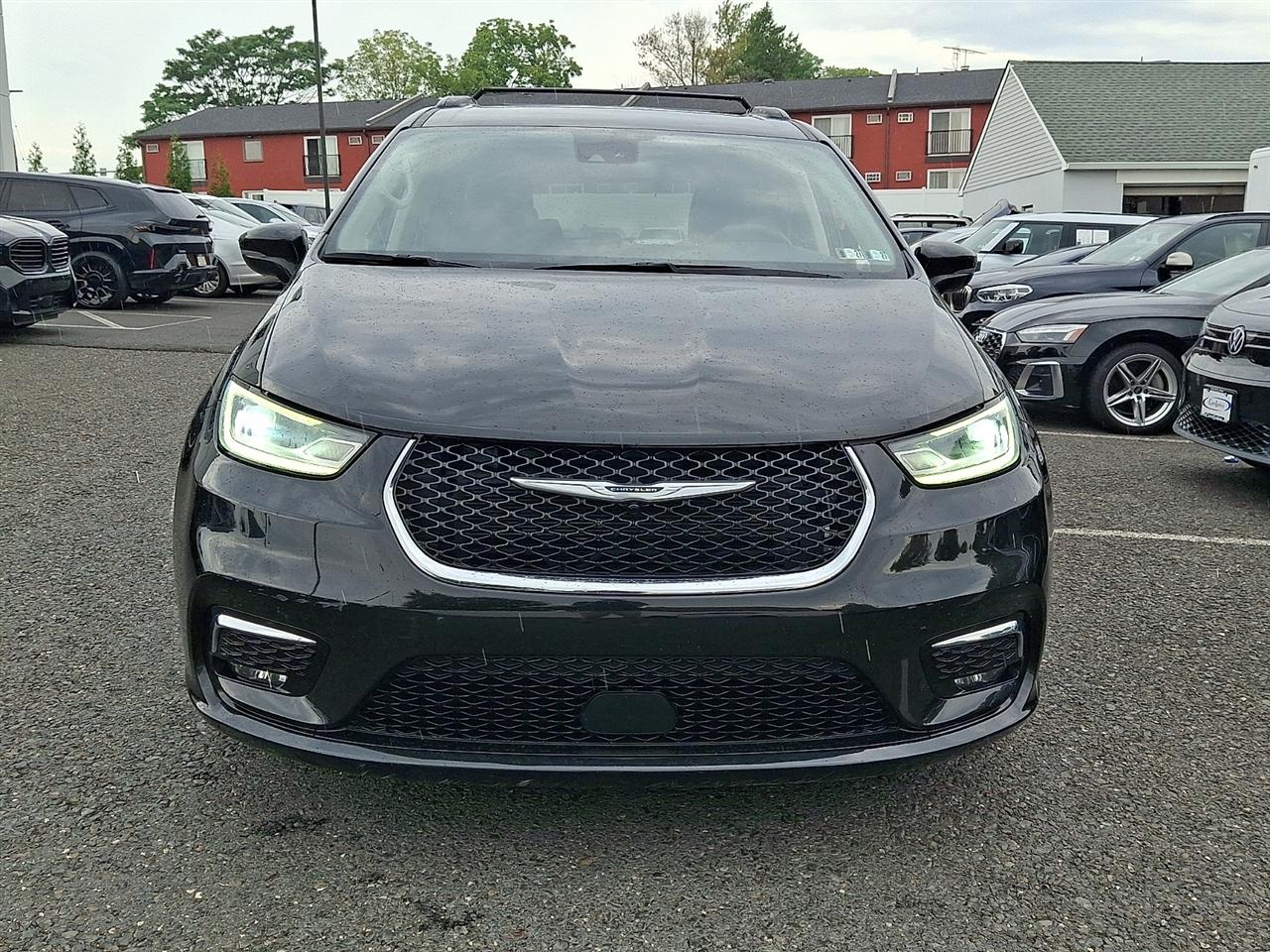Chrysler Pacifica Touring L FWD 2022