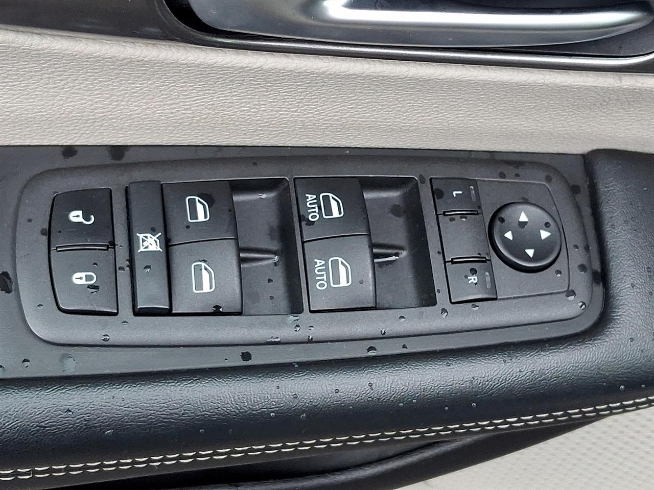 Chrysler Pacifica Touring L FWD 2022