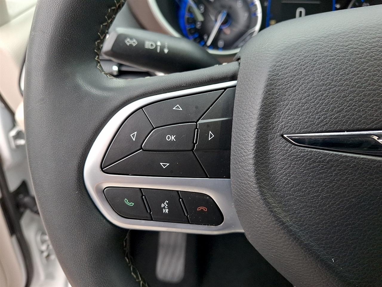 Chrysler Voyager LX FWD 2023