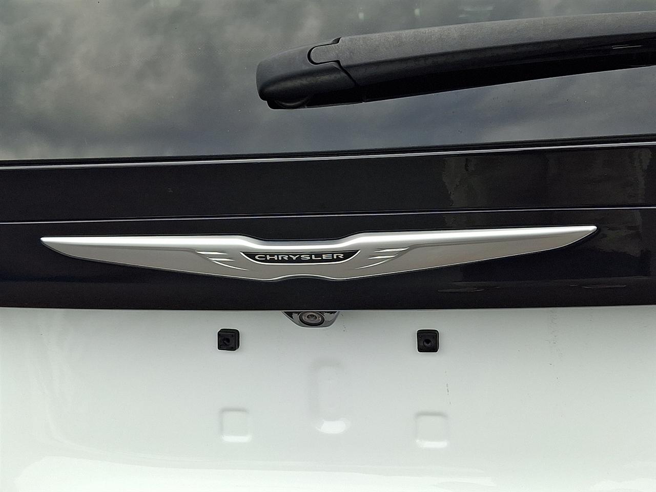 Chrysler Voyager LX FWD 2023