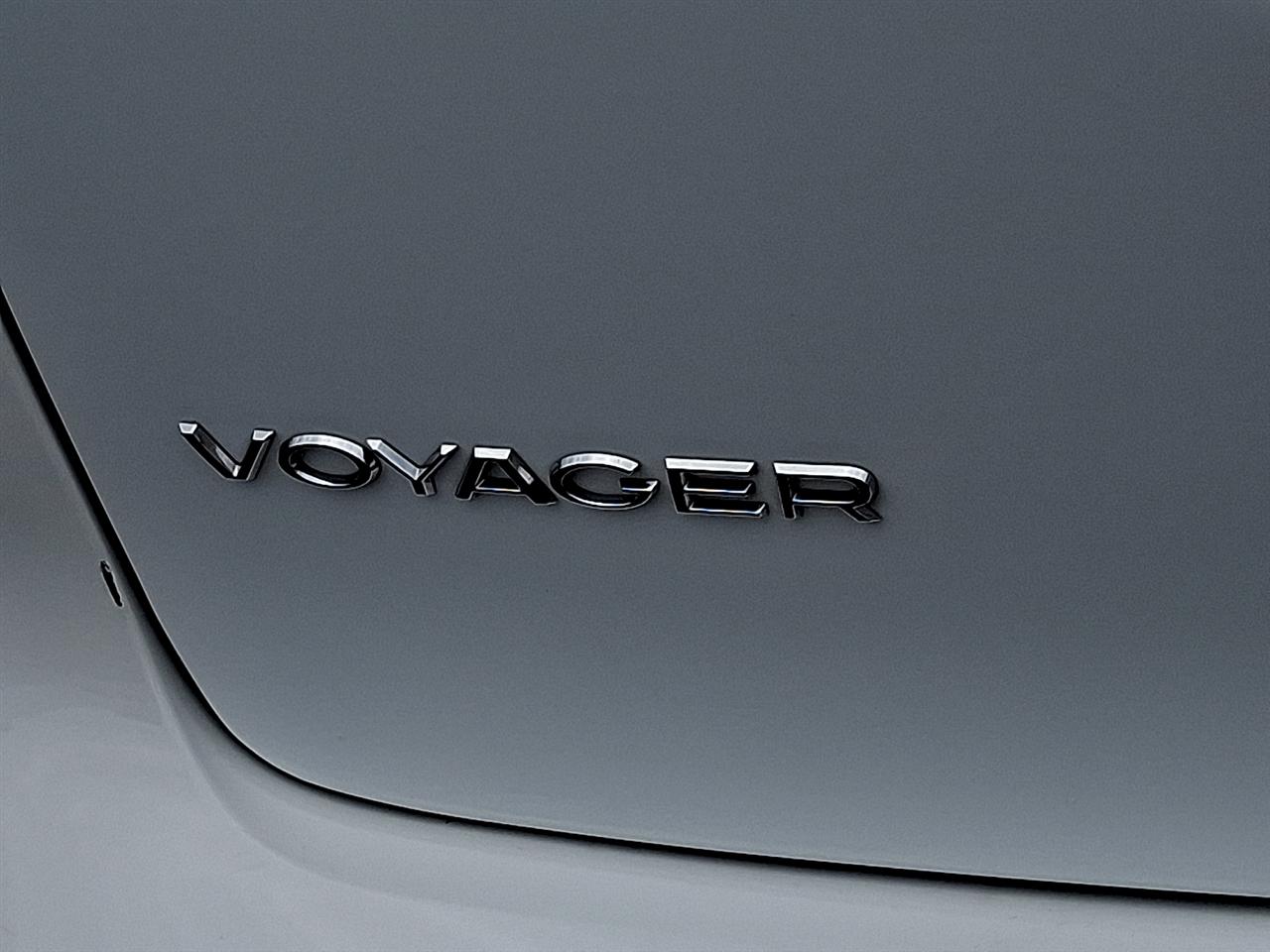 Chrysler Voyager LX FWD 2023