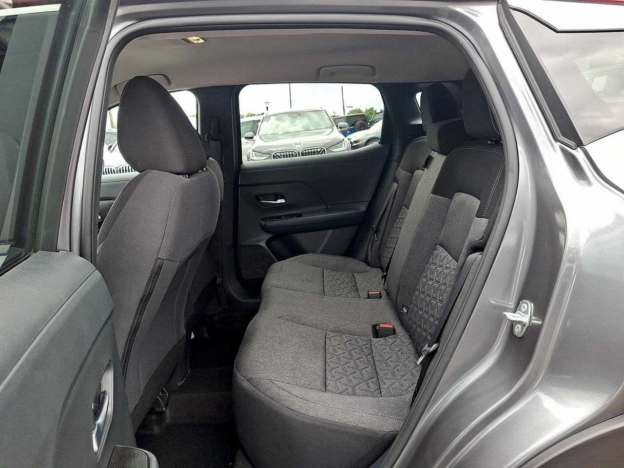 Nissan Kicks SV AWD 2025