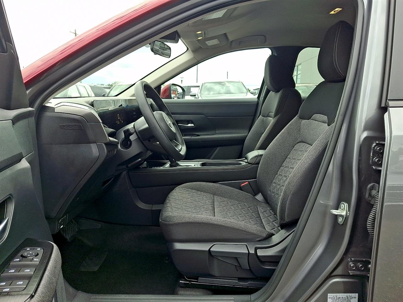 Nissan Kicks SV AWD 2025