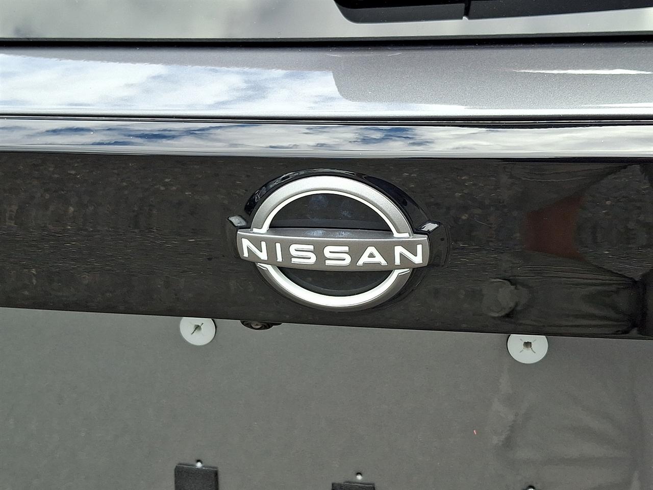 Nissan Kicks SV AWD 2025