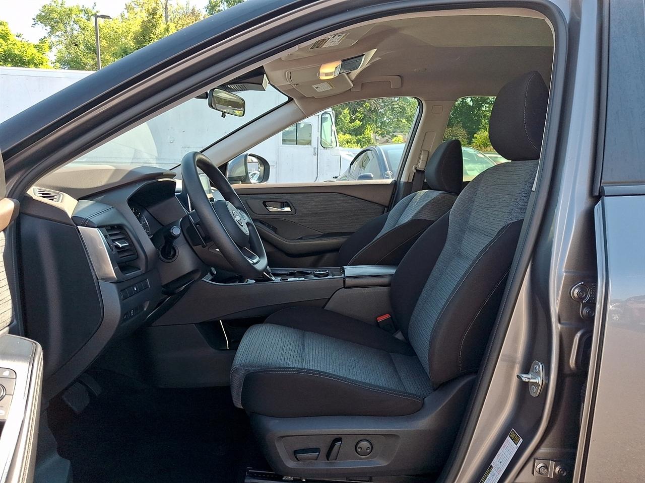 Nissan Rogue AWD SV 2023