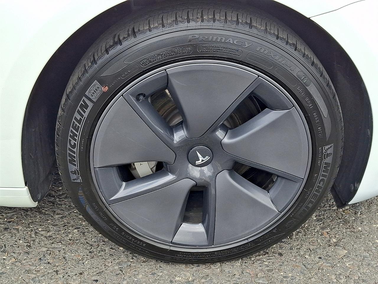Tesla Model 3 RWD 2023