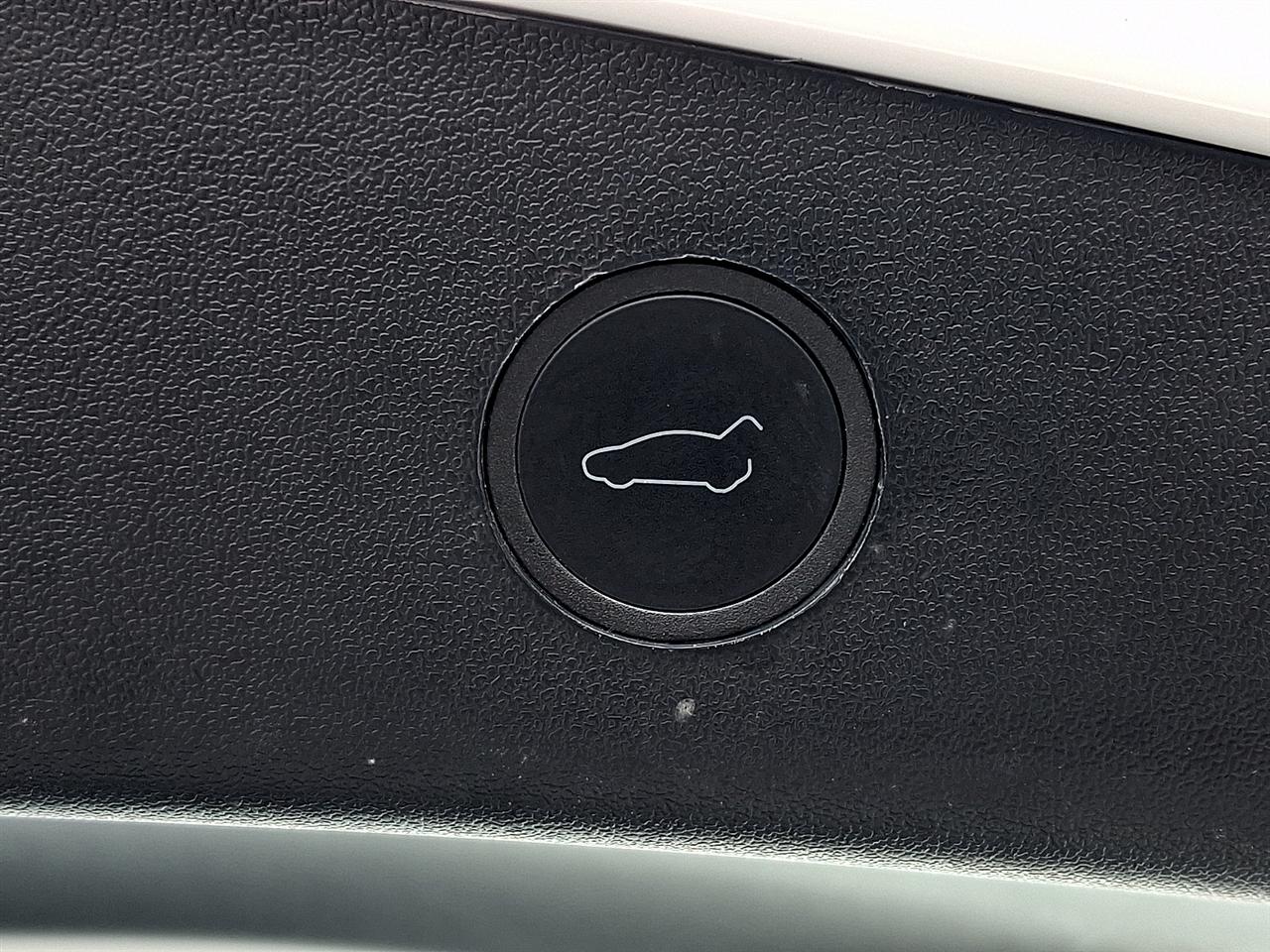 Tesla Model 3 RWD 2023