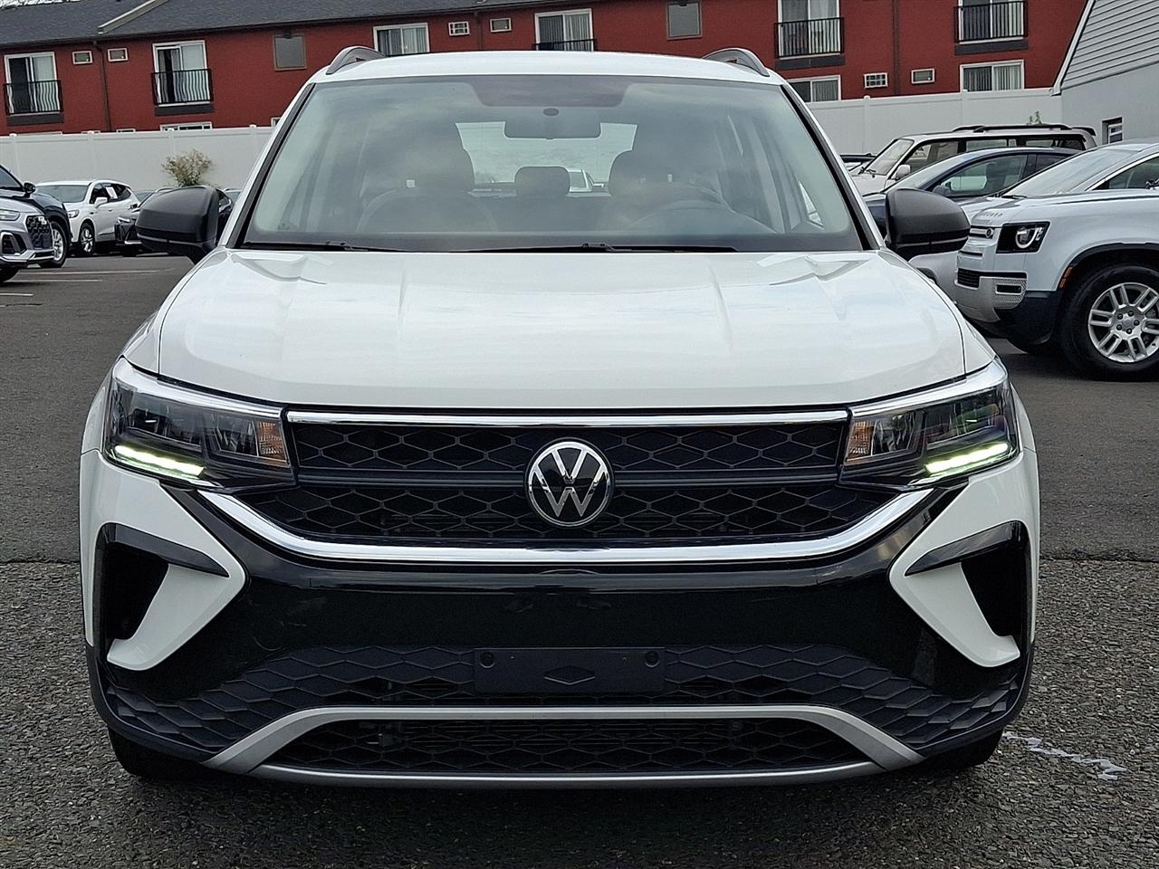 Volkswagen Taos S FWD 2022