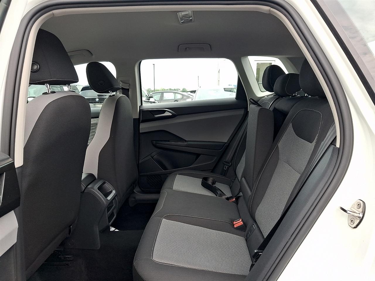 Volkswagen Taos S FWD 2022