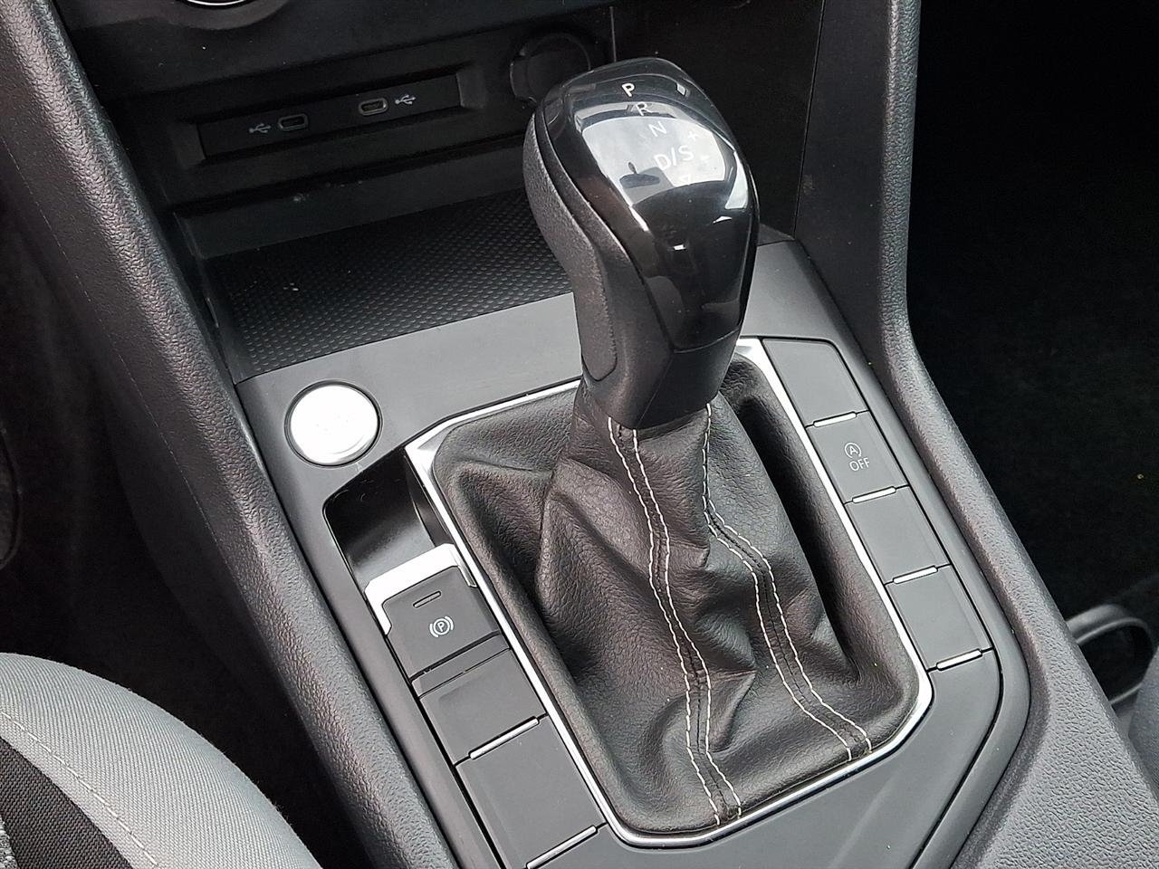 Volkswagen Taos S FWD 2022