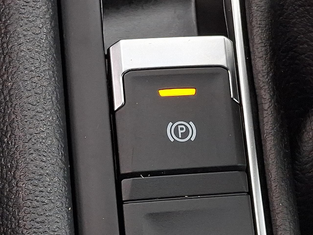 Volkswagen Taos S FWD 2022