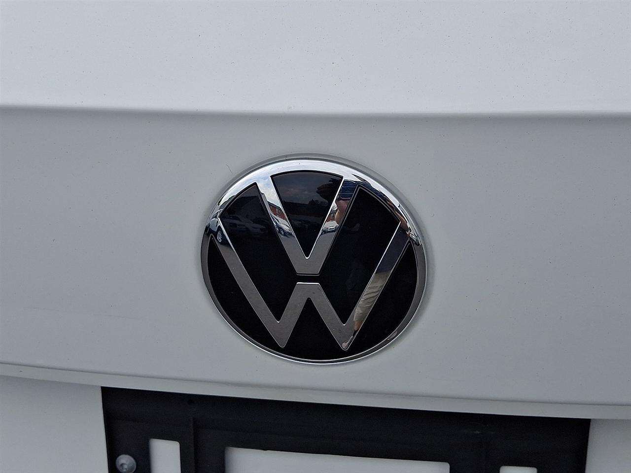 Volkswagen Taos S FWD 2022