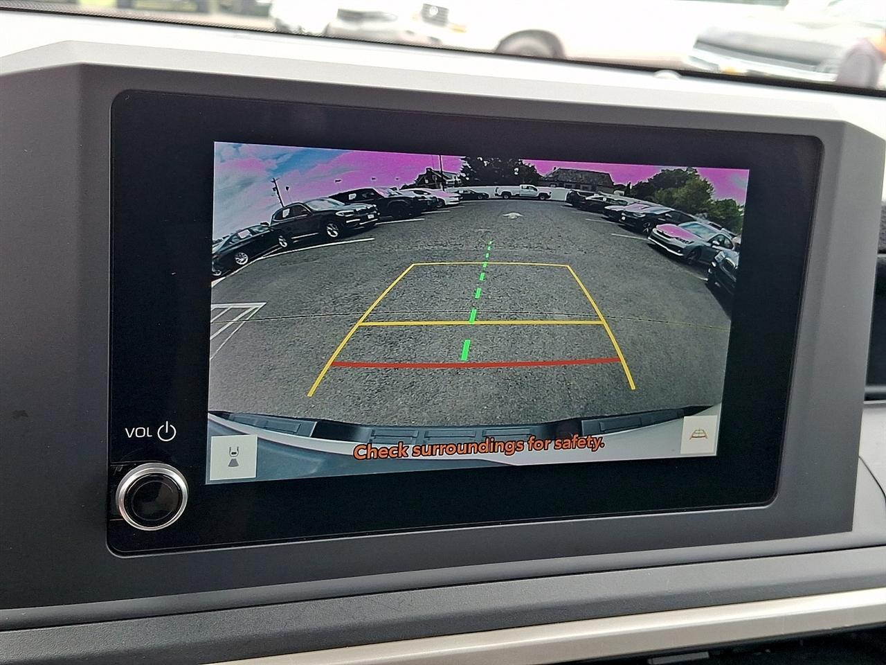 Toyota Tacoma 2WD SR XtraCab 6' Bed AT (Natl) 2024