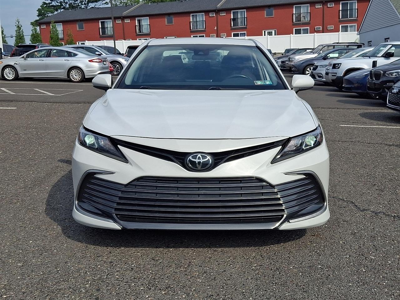 Toyota Camry LE Auto (Natl) 2022