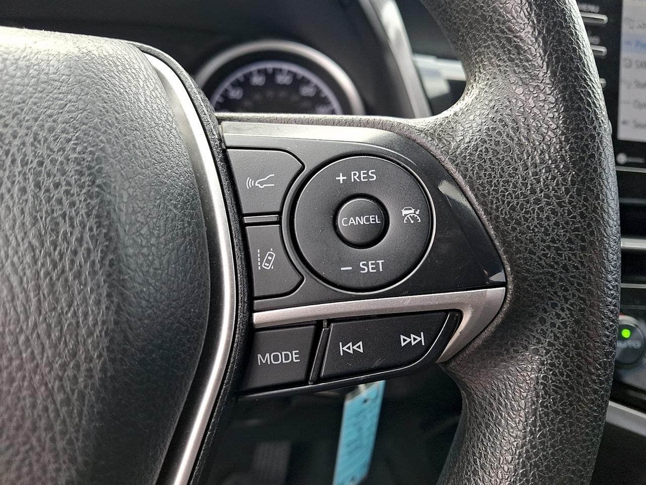 Toyota Camry LE Auto (Natl) 2022