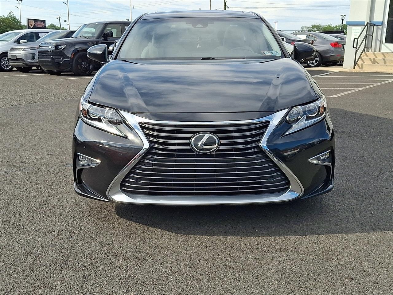 Lexus ES ES 350 FWD 2017
