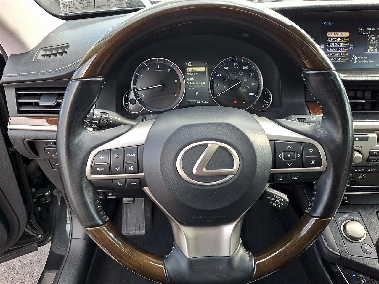 Lexus ES ES 350 FWD 2017