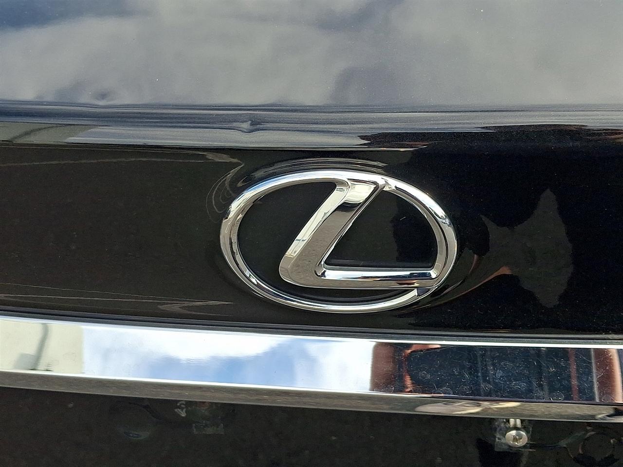 Lexus ES ES 350 FWD 2017