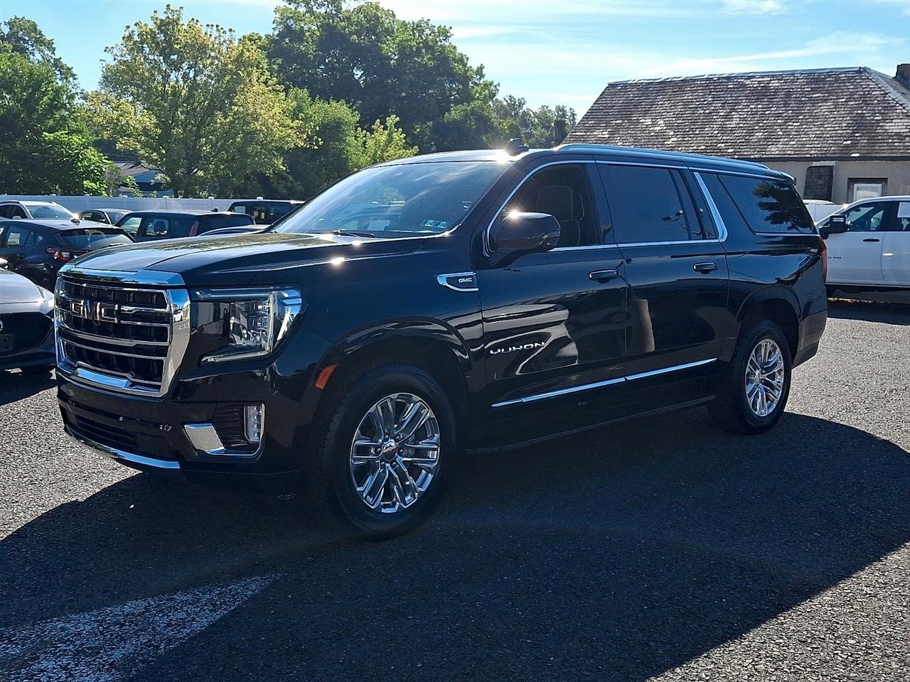 GMC Yukon XL 4WD 4dr SLT 2023