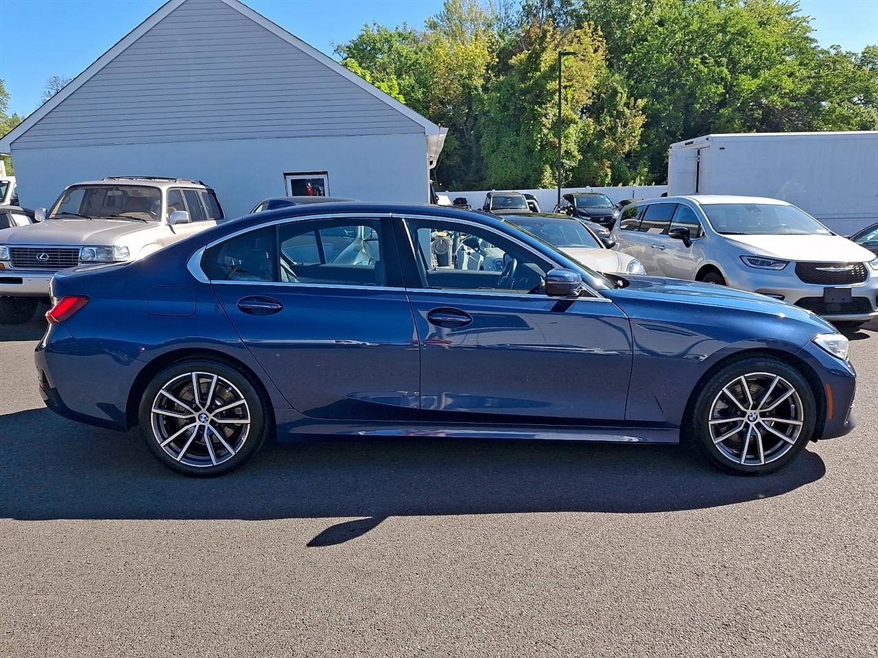 BMW 3 Series 330i xDrive Sedan North America 2021