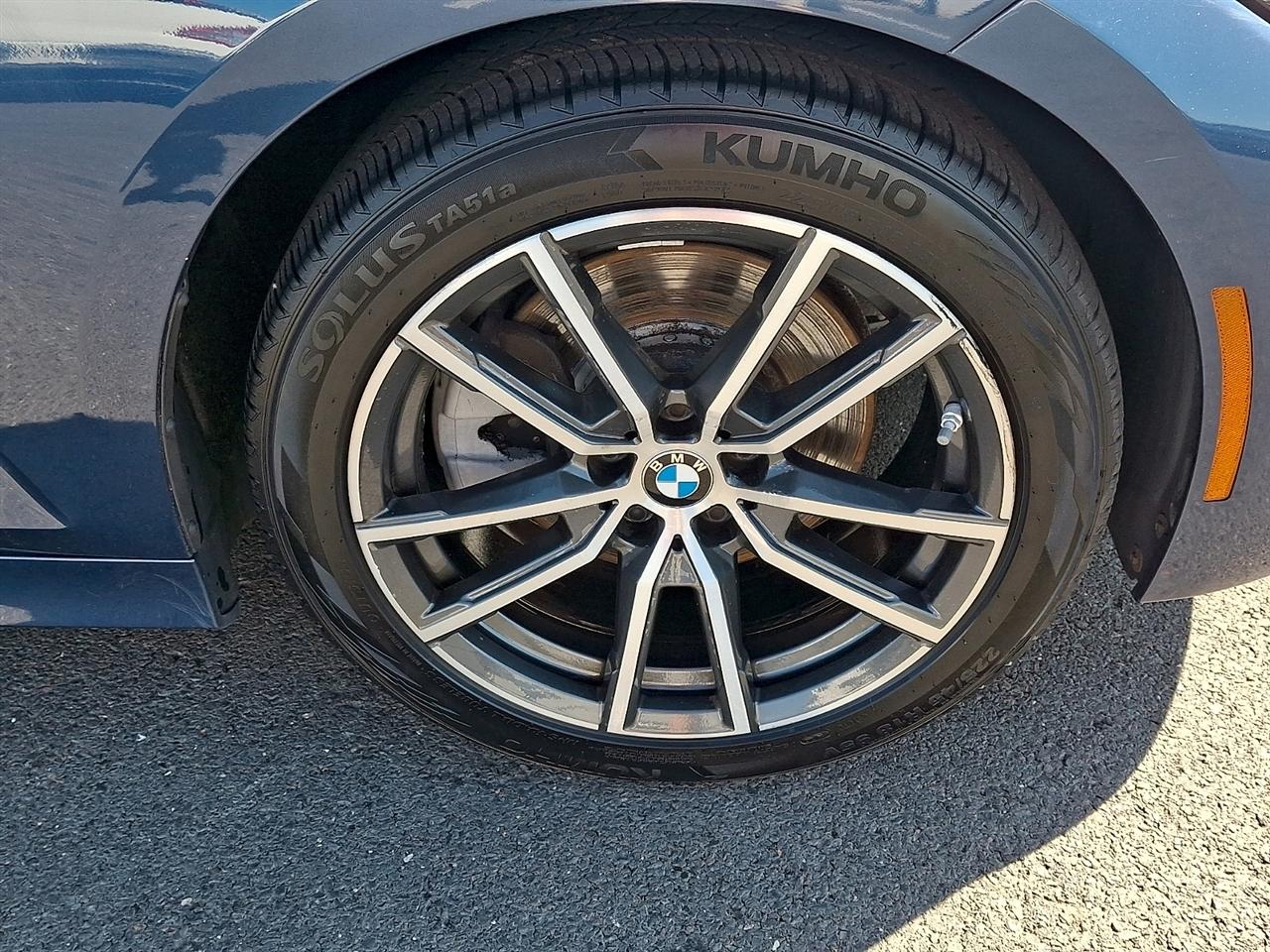BMW 3 Series 330i xDrive Sedan North America 2021